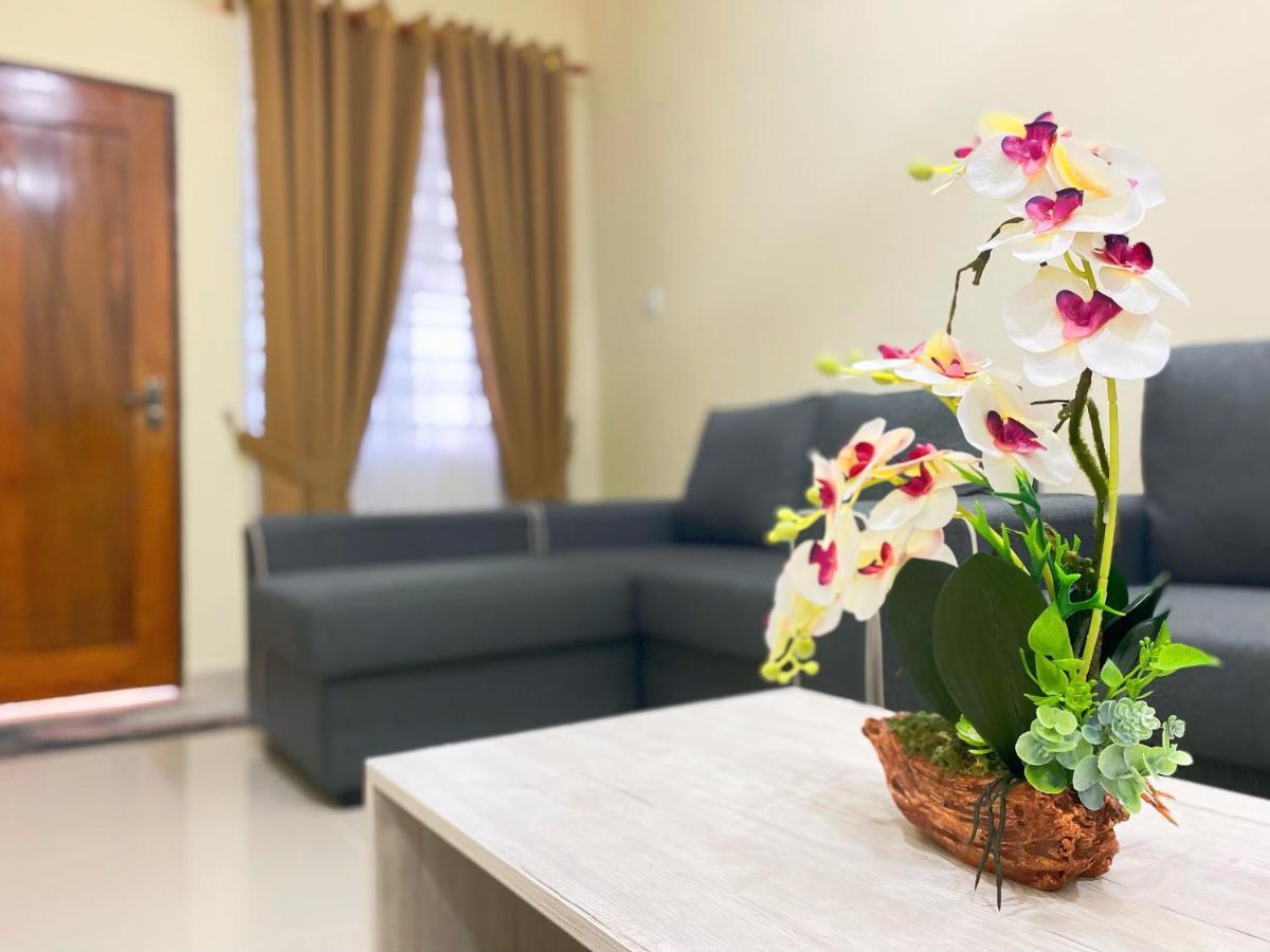 Nazza Homestay Besut With Swimming Pool Kampung Raja Экстерьер фото